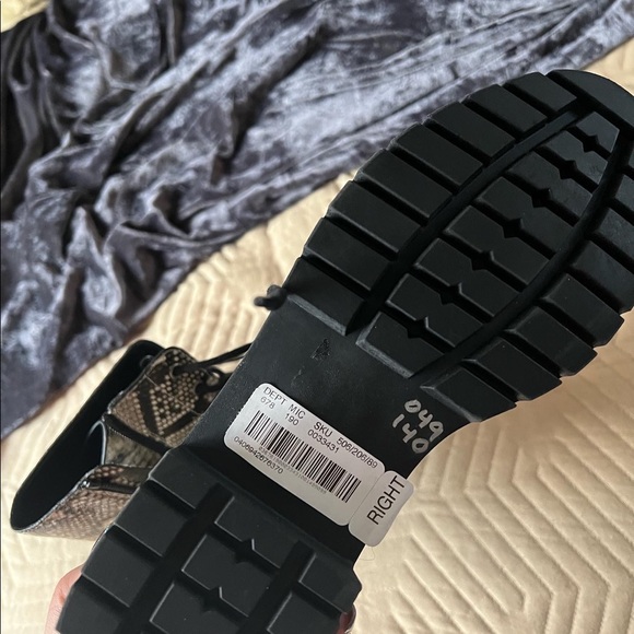 Leather Snakeprint Combat boots - Picture 2 of 3